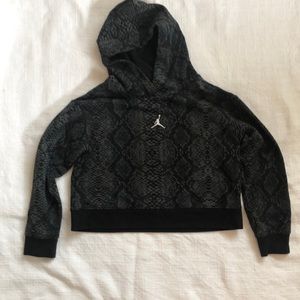 Girls Jordan cropped hoodie (10/12 M)